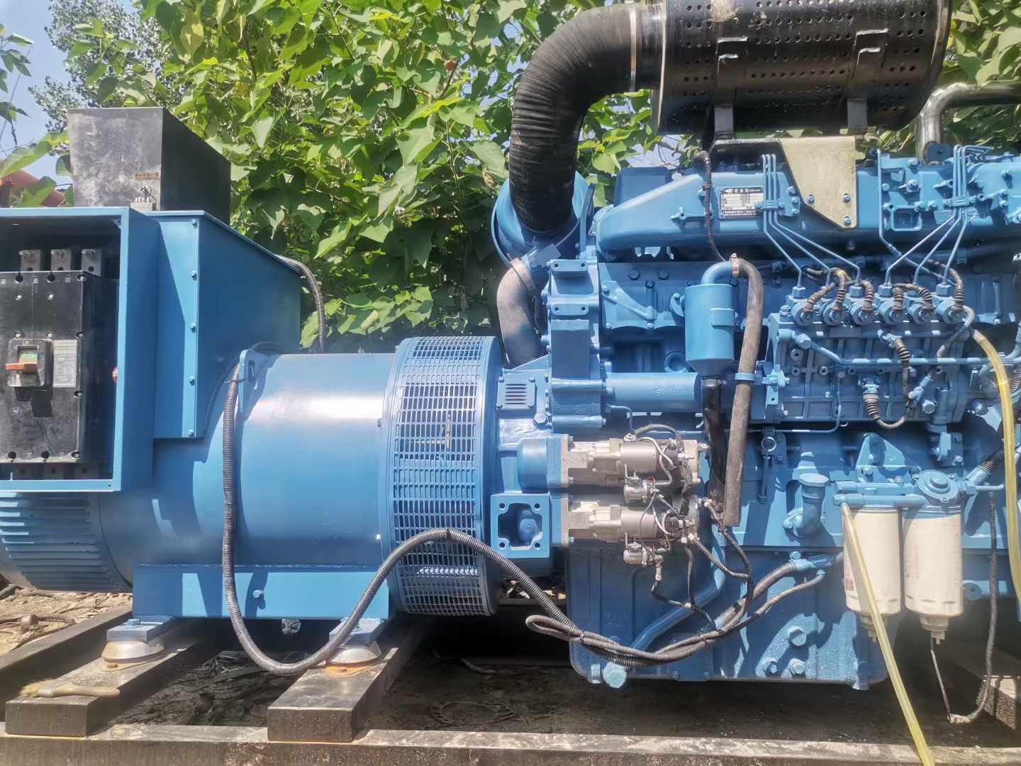 大通详细说明降低 800kW 柴油发电机输出电流波动的方法